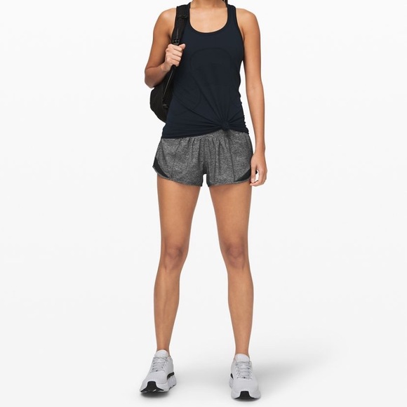 Lululemon Hotty Hot short 2.5” size 14